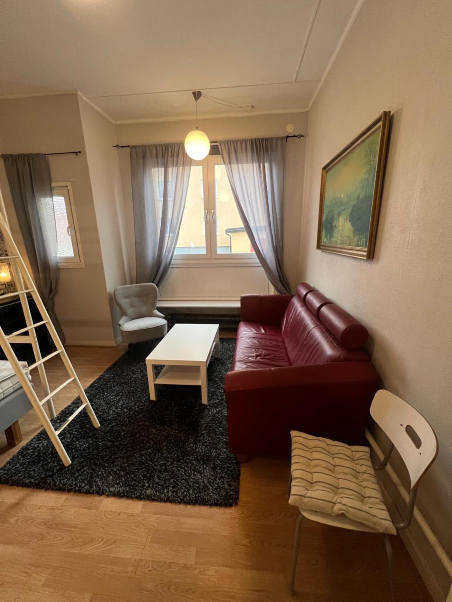 Central, University - Centralt, Hoegskolan - 3 Rooms Χάλμσταντ Εξωτερικό φωτογραφία