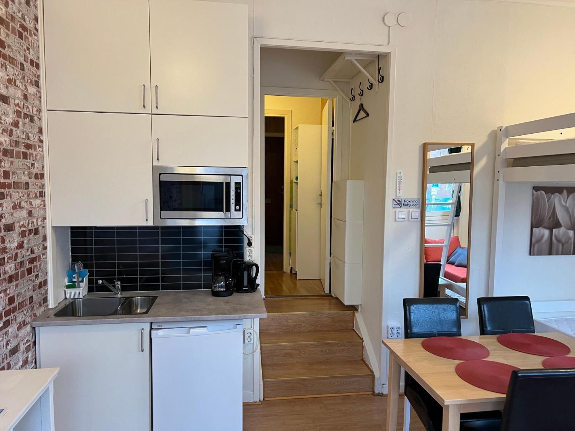 Central, University - Centralt, Hoegskolan - 3 Rooms Χάλμσταντ Εξωτερικό φωτογραφία