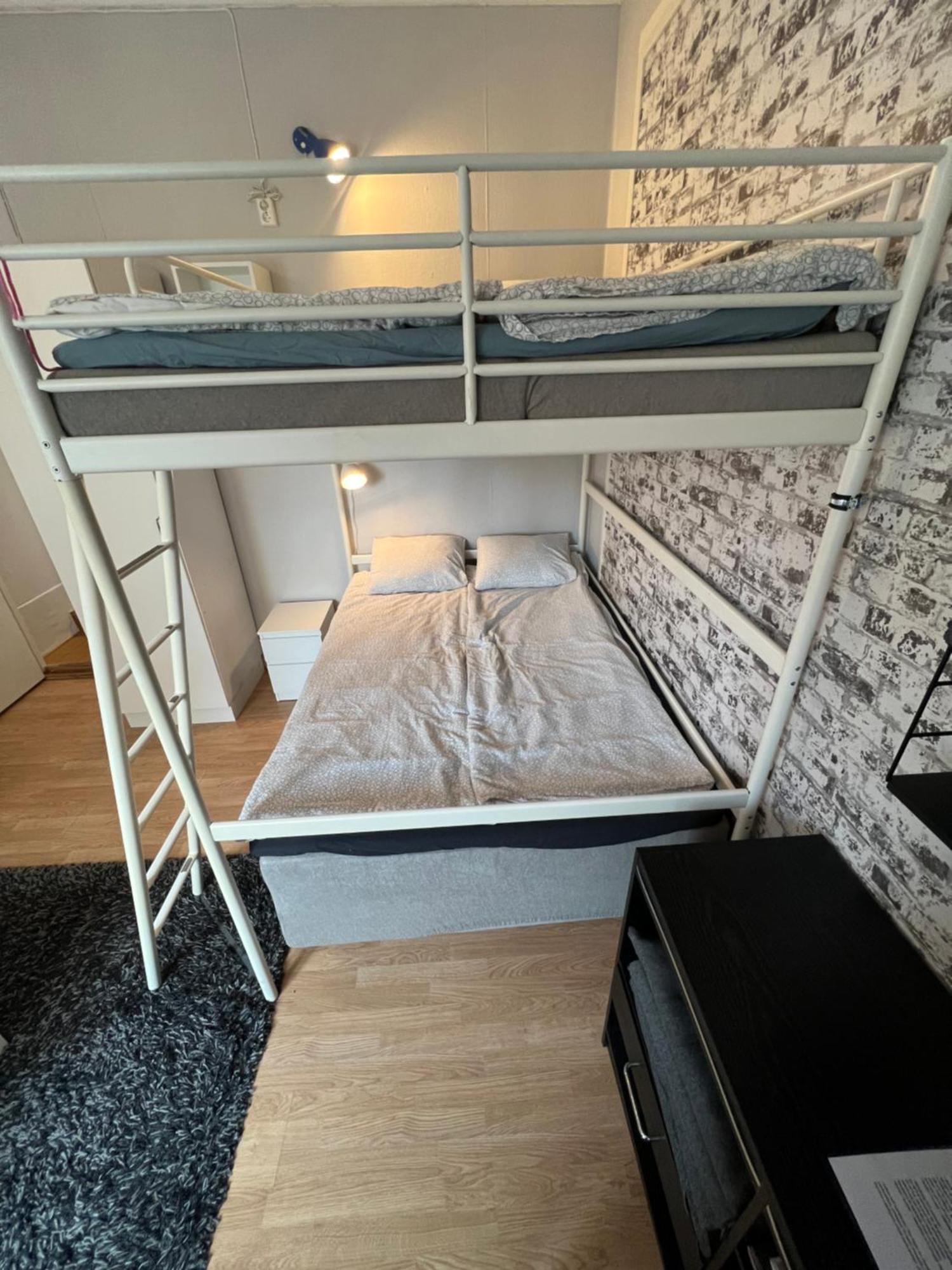 Central, University - Centralt, Hoegskolan - 3 Rooms Χάλμσταντ Εξωτερικό φωτογραφία